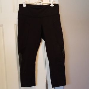 Lululemon Capri leggings size 6